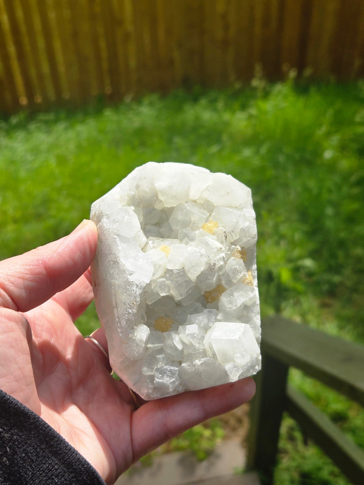 Apopholite Large