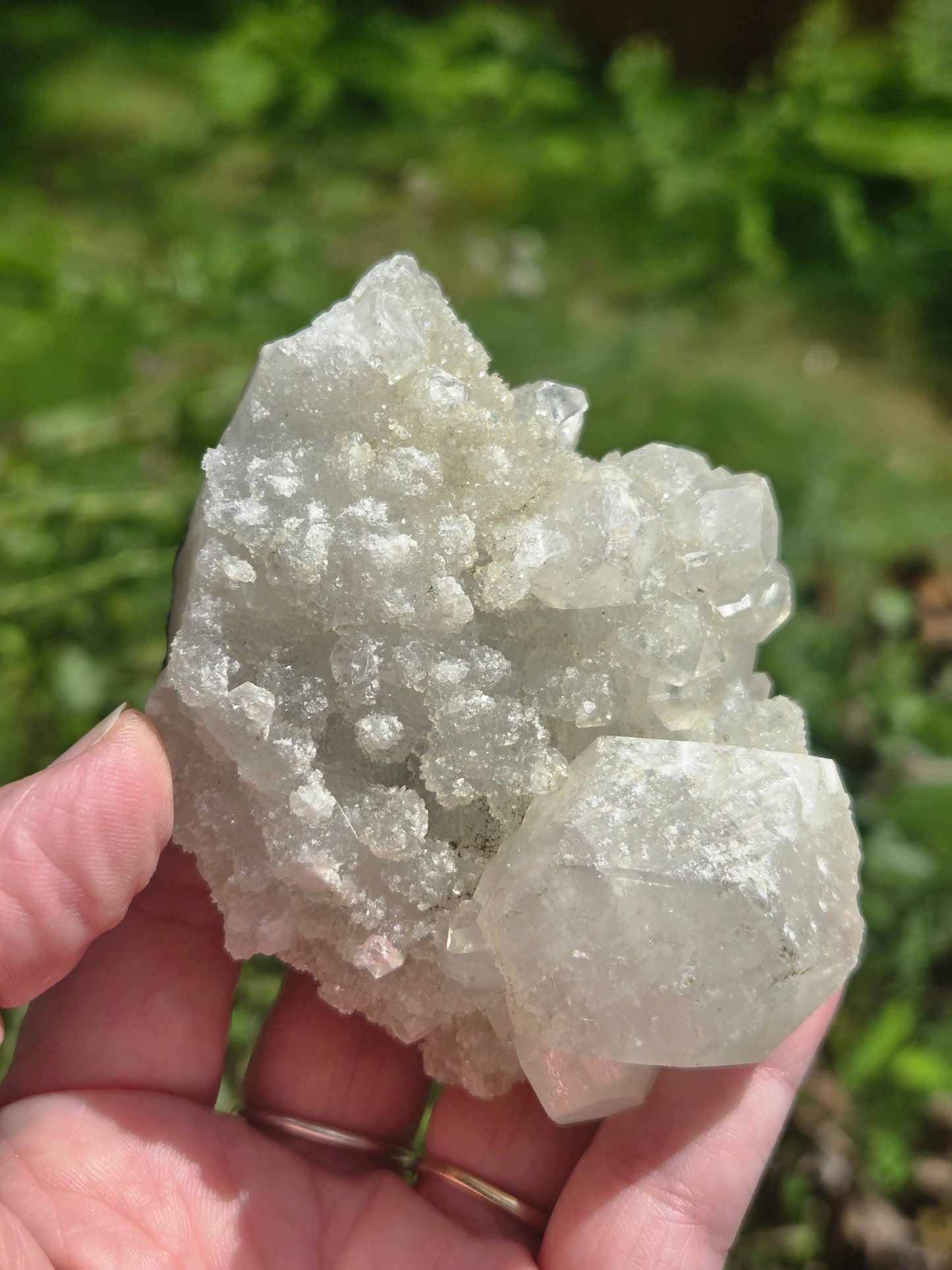 Apopholite Large