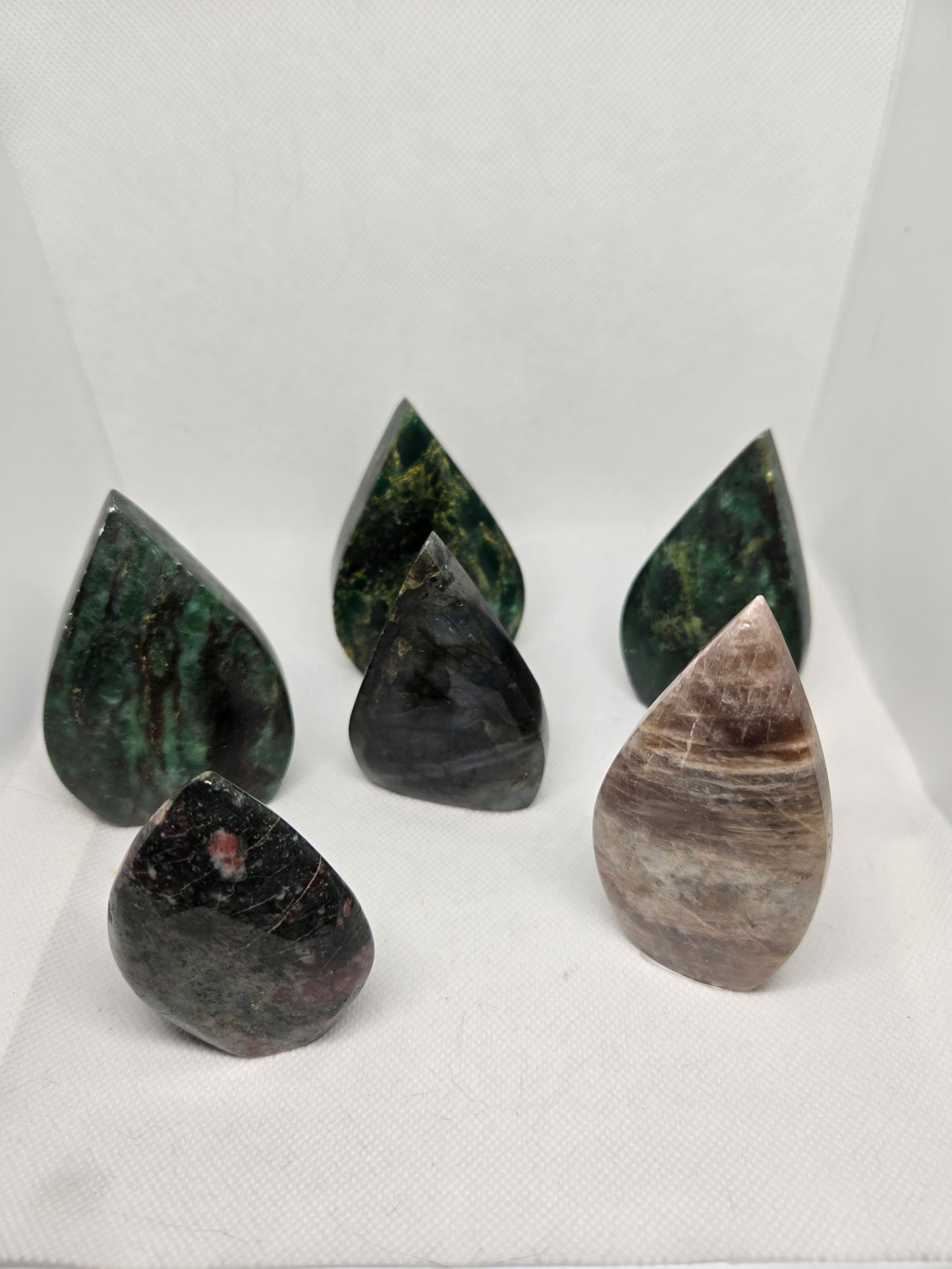 Stone Points/Tear Drops