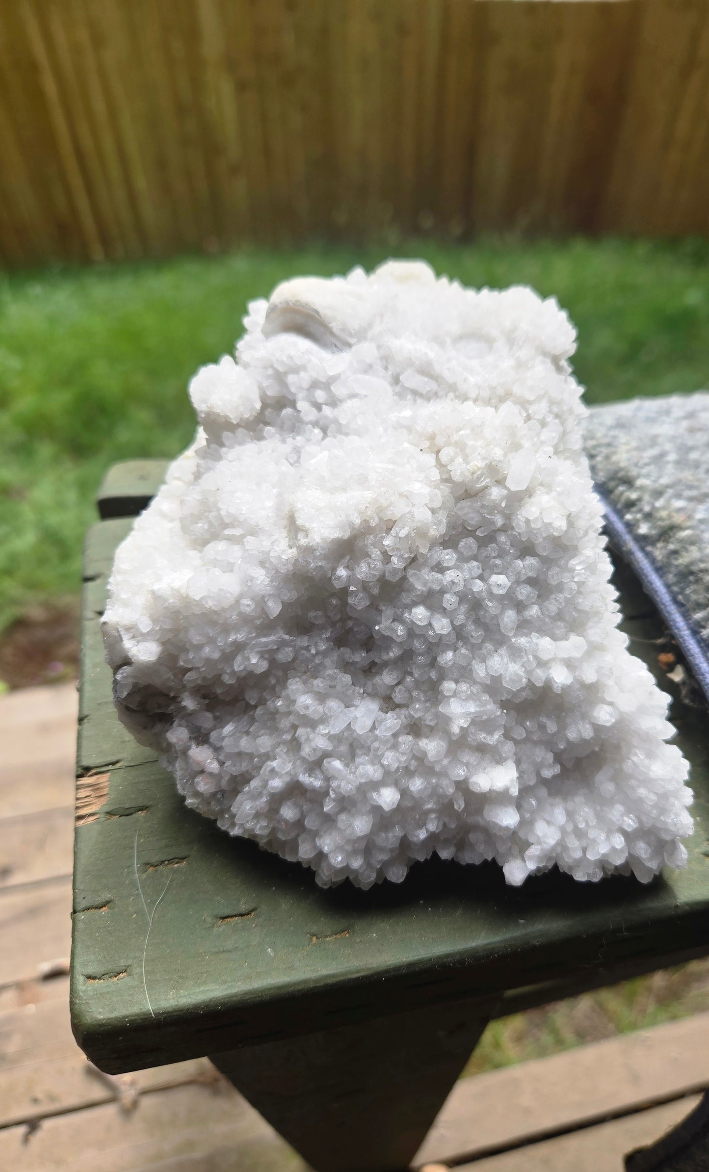 Apopholite Large