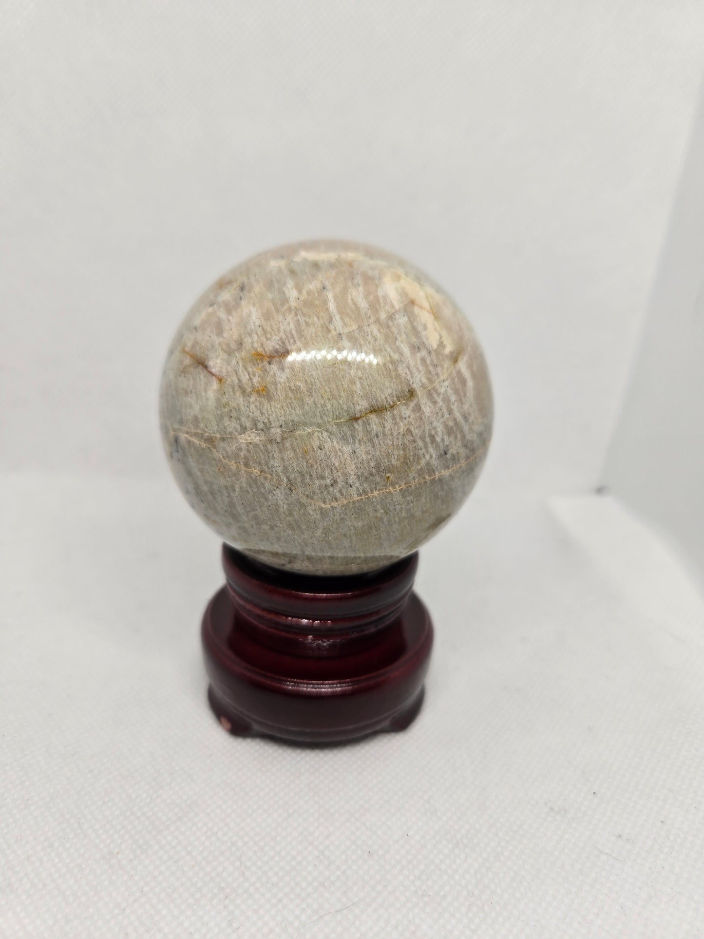 Serpentine Sphere with Dendrites