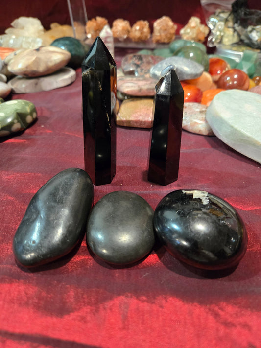 Obsidian Pieces